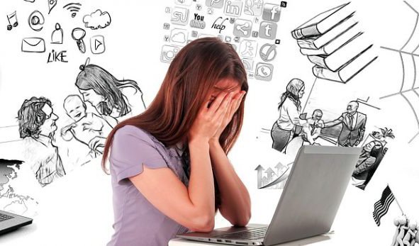 Biện pháp phòng tránh nạn cyberbully khi đi du học